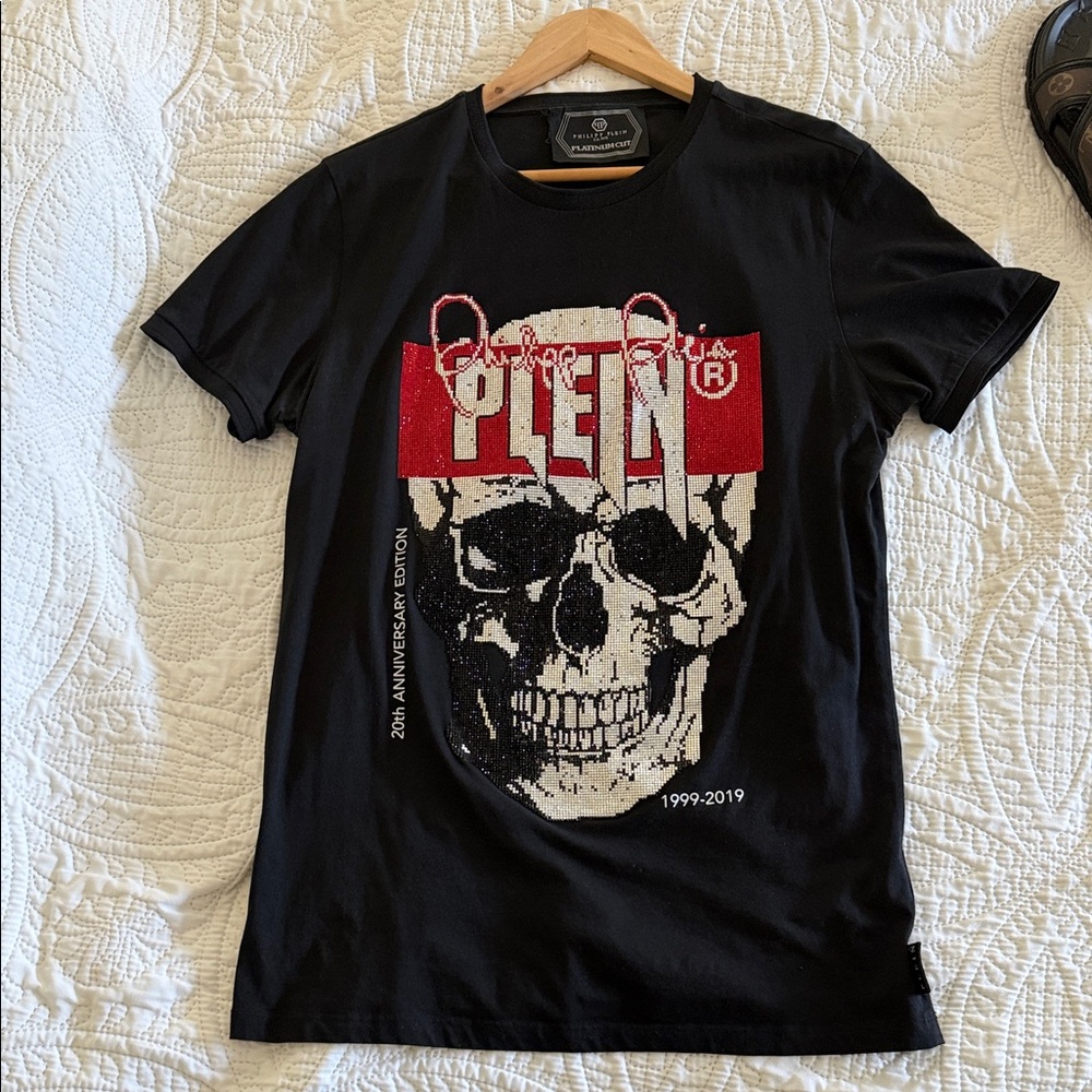Philipp Plein Black Short-Sleeve Skull Logo Tee with Red Accent